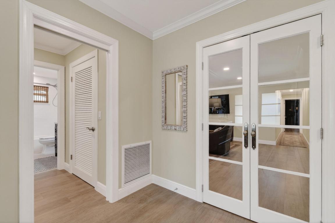 Tequesta Country Club Community - Residential