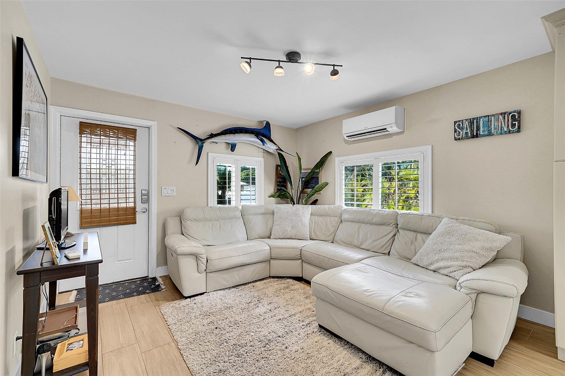 Everglade Land Sales Co R - Residential