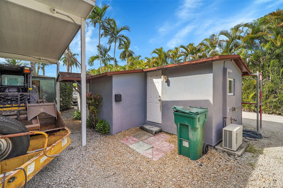 Everglade Land Sales Co R - Residential