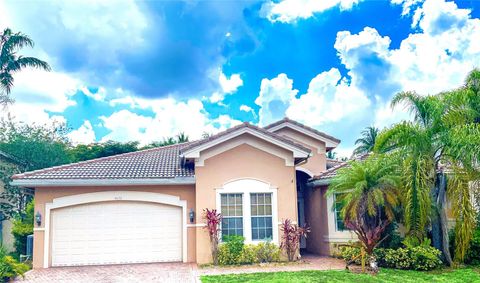 Single Family Residence in Miramar FL 4638 183rd Ave Ave.jpg