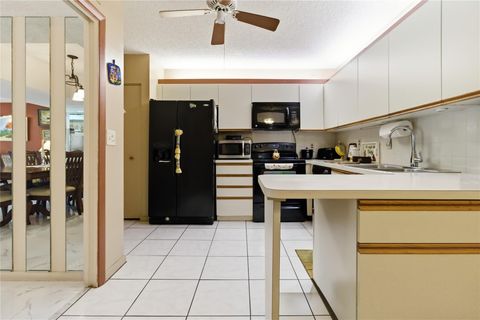Tiny photo for 6768 10th Avenue #115, Lake Worth, FL 33467 (MLS # F10554479)