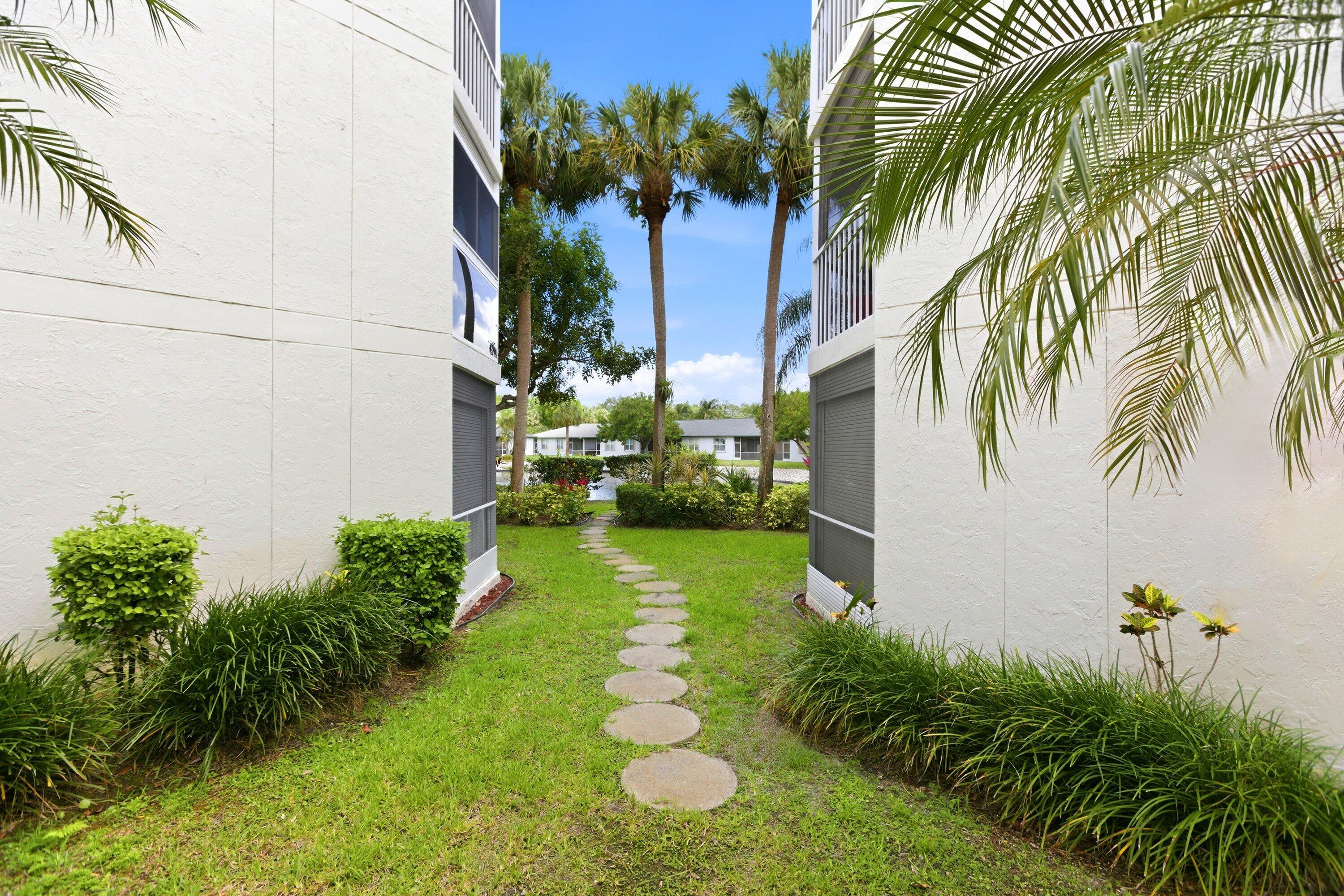 FOUNTAINVIEW AT SPRING LKS CONDO - Residential