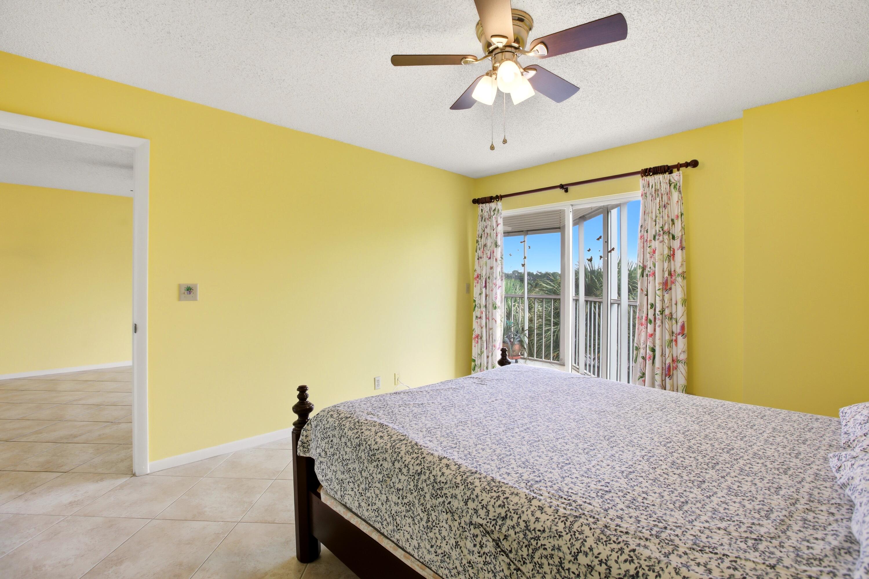 FOUNTAINVIEW AT SPRING LKS CONDO - Residential