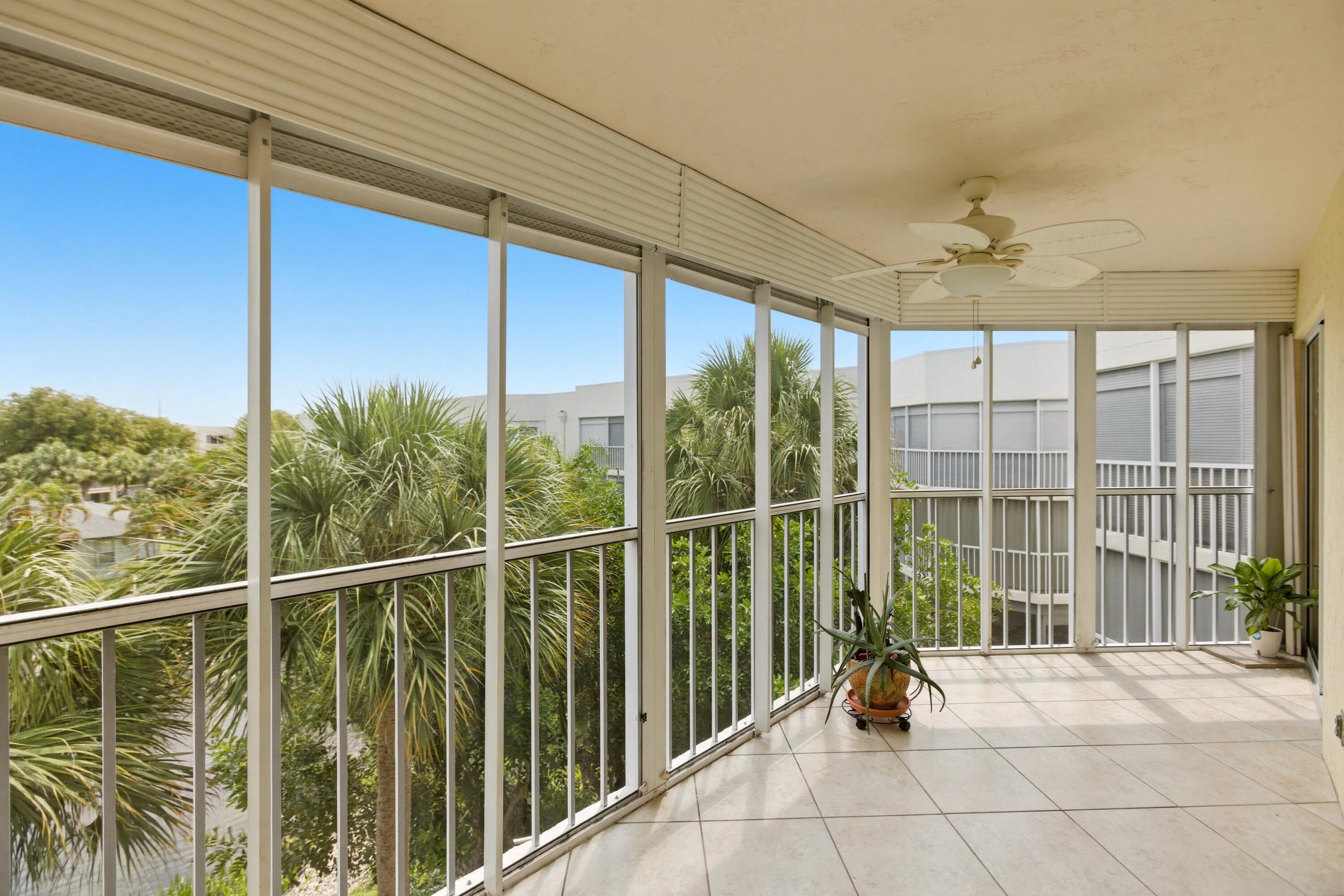 FOUNTAINVIEW AT SPRING LKS CONDO - Residential