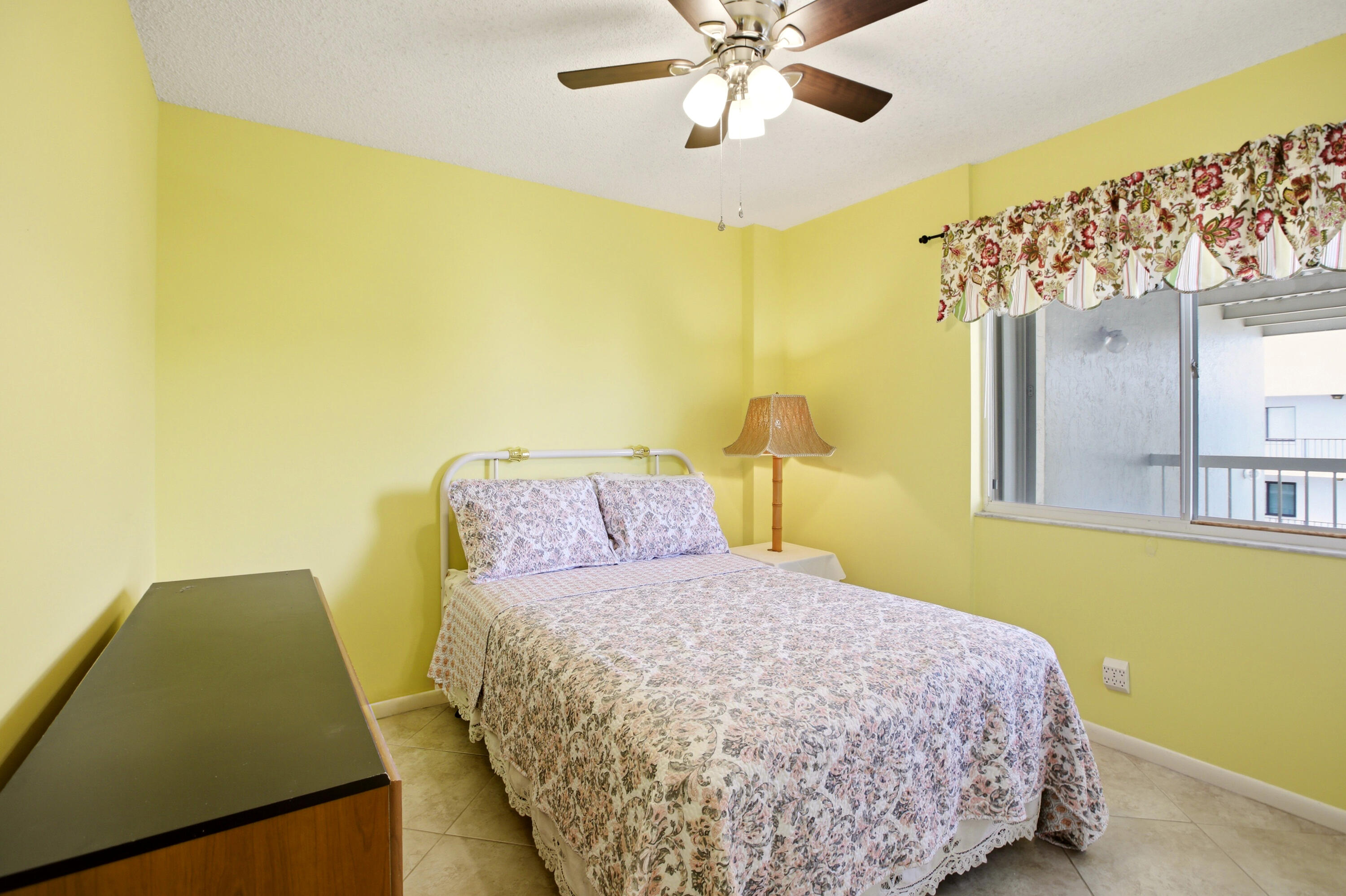 FOUNTAINVIEW AT SPRING LKS CONDO - Residential