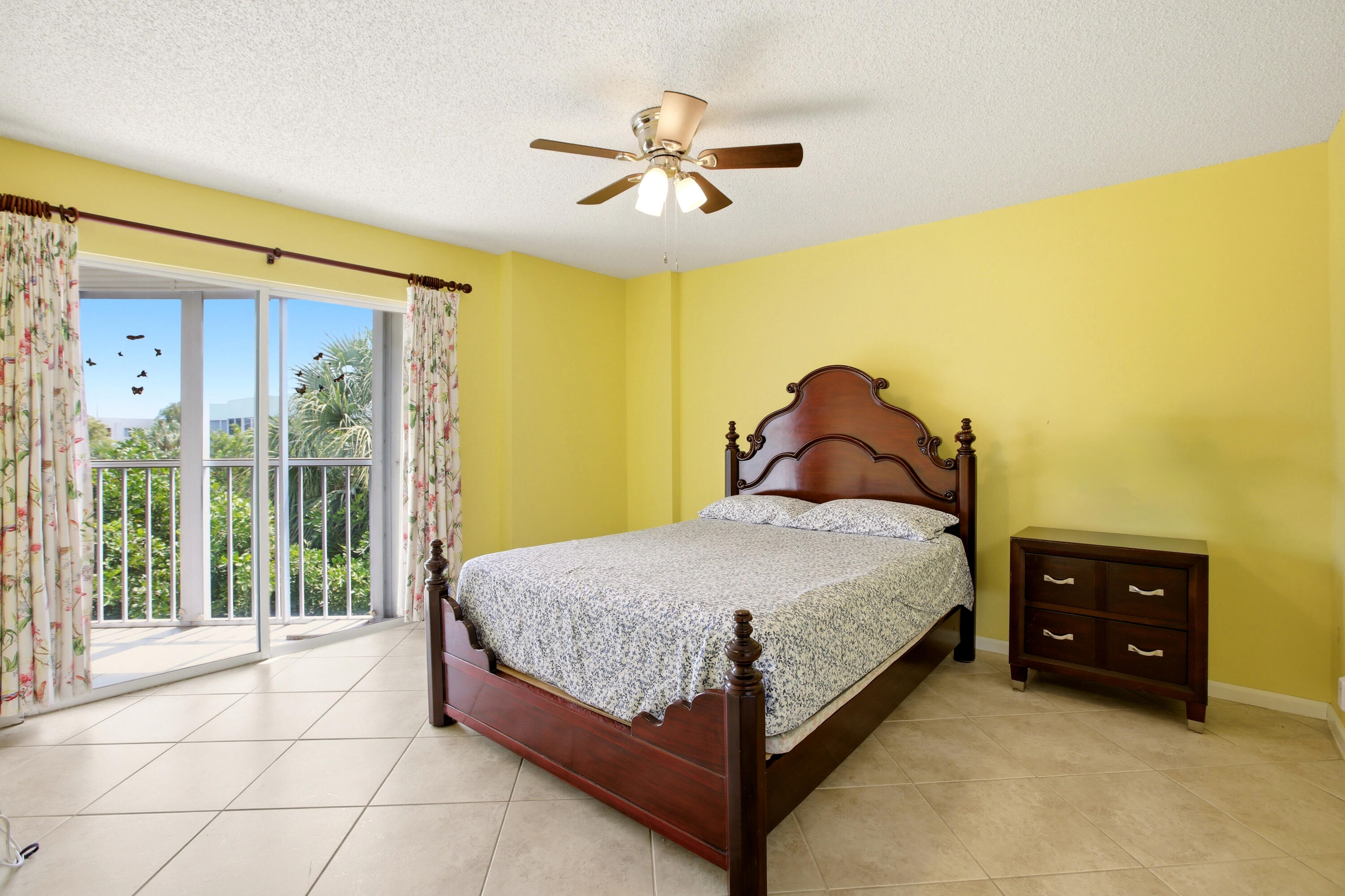 FOUNTAINVIEW AT SPRING LKS CONDO - Residential