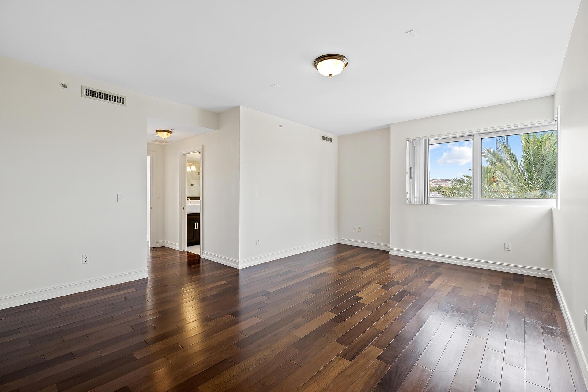 5 Palms - Residential