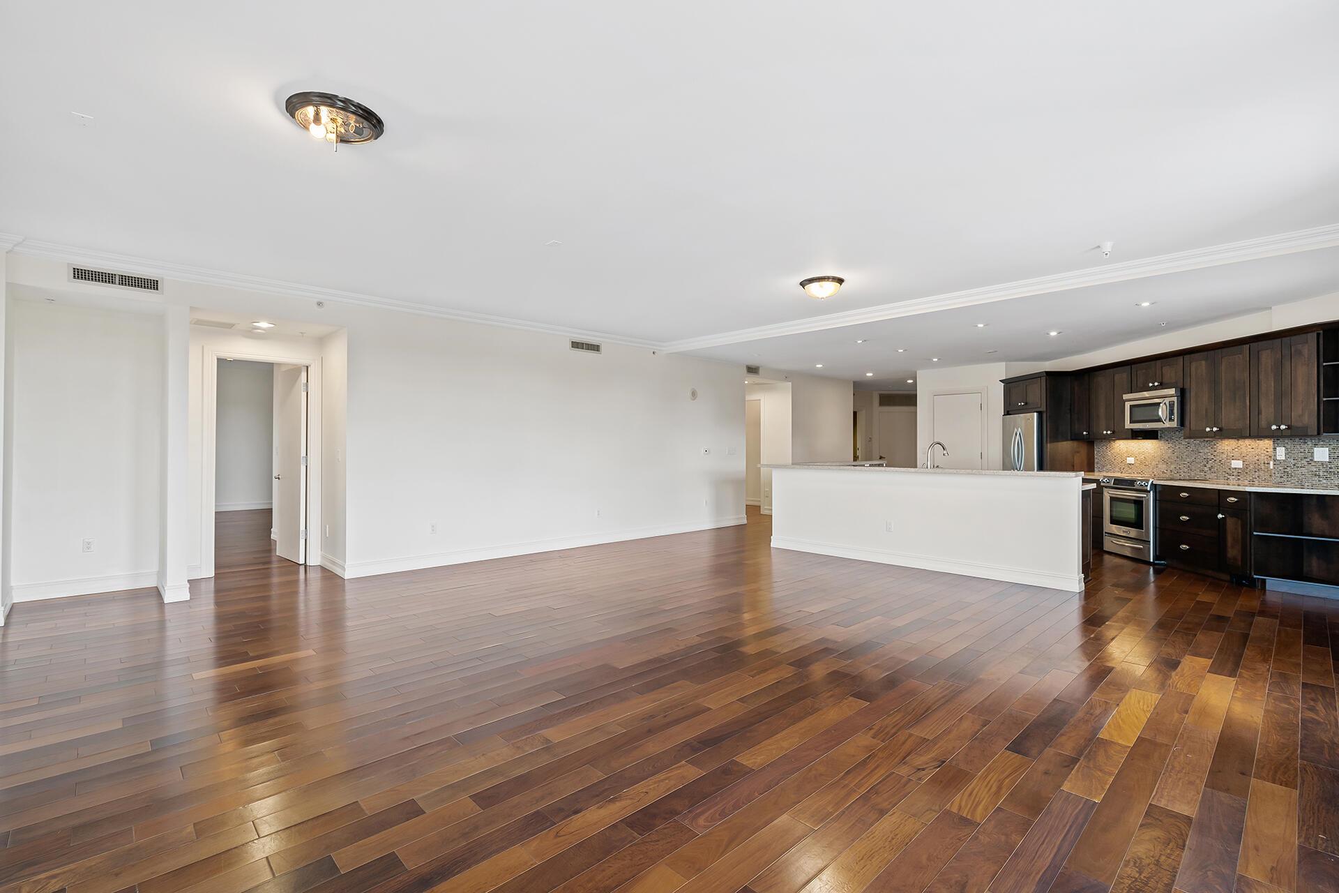 5 Palms - Residential