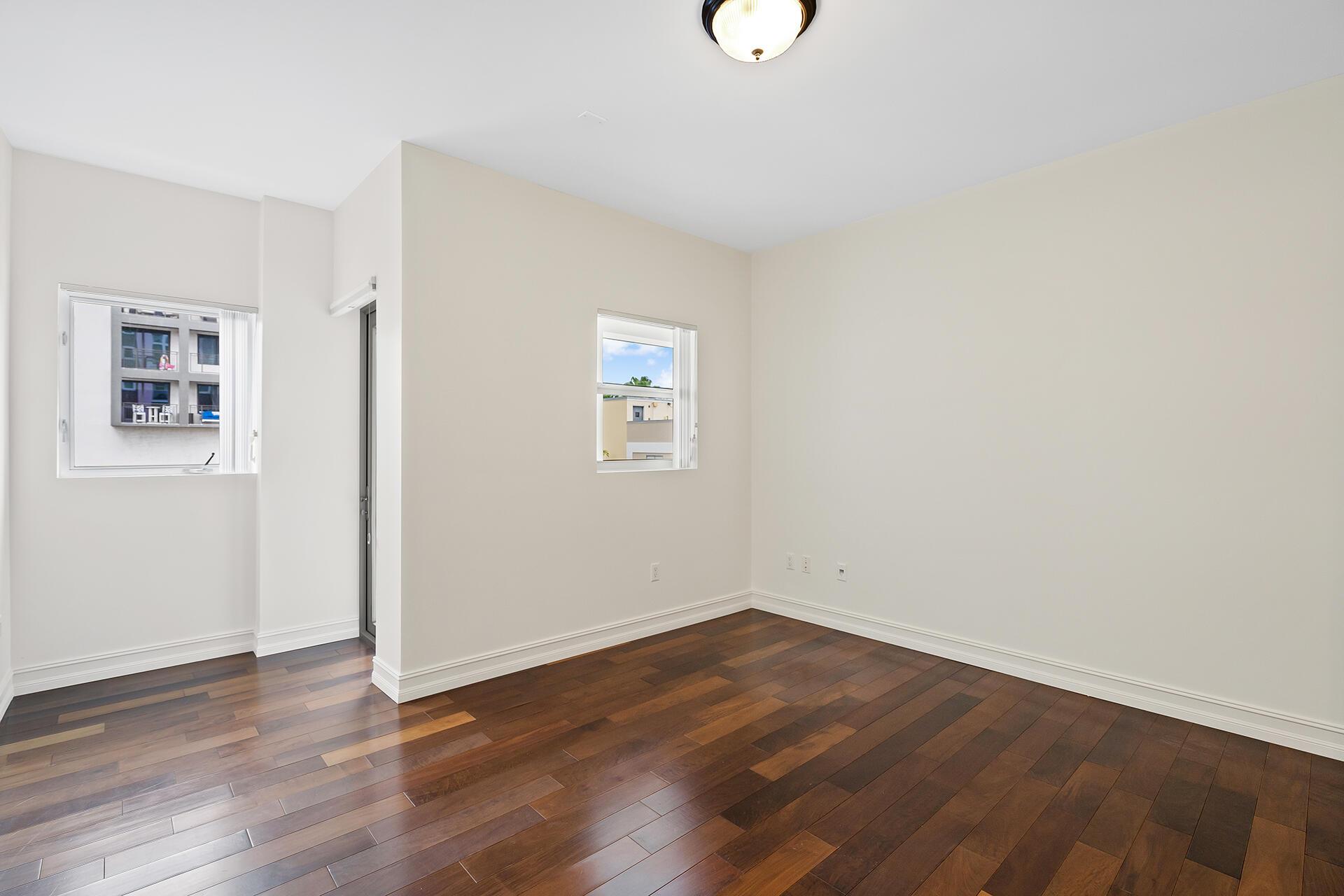 5 Palms - Residential