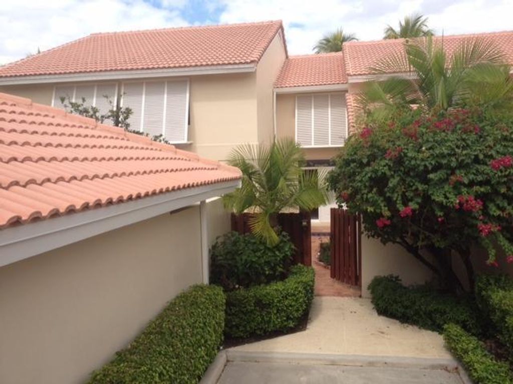 Photo of 218 Old Meadow Way, Palm Beach Gardens, FL 33418 (MLS # R10725941)