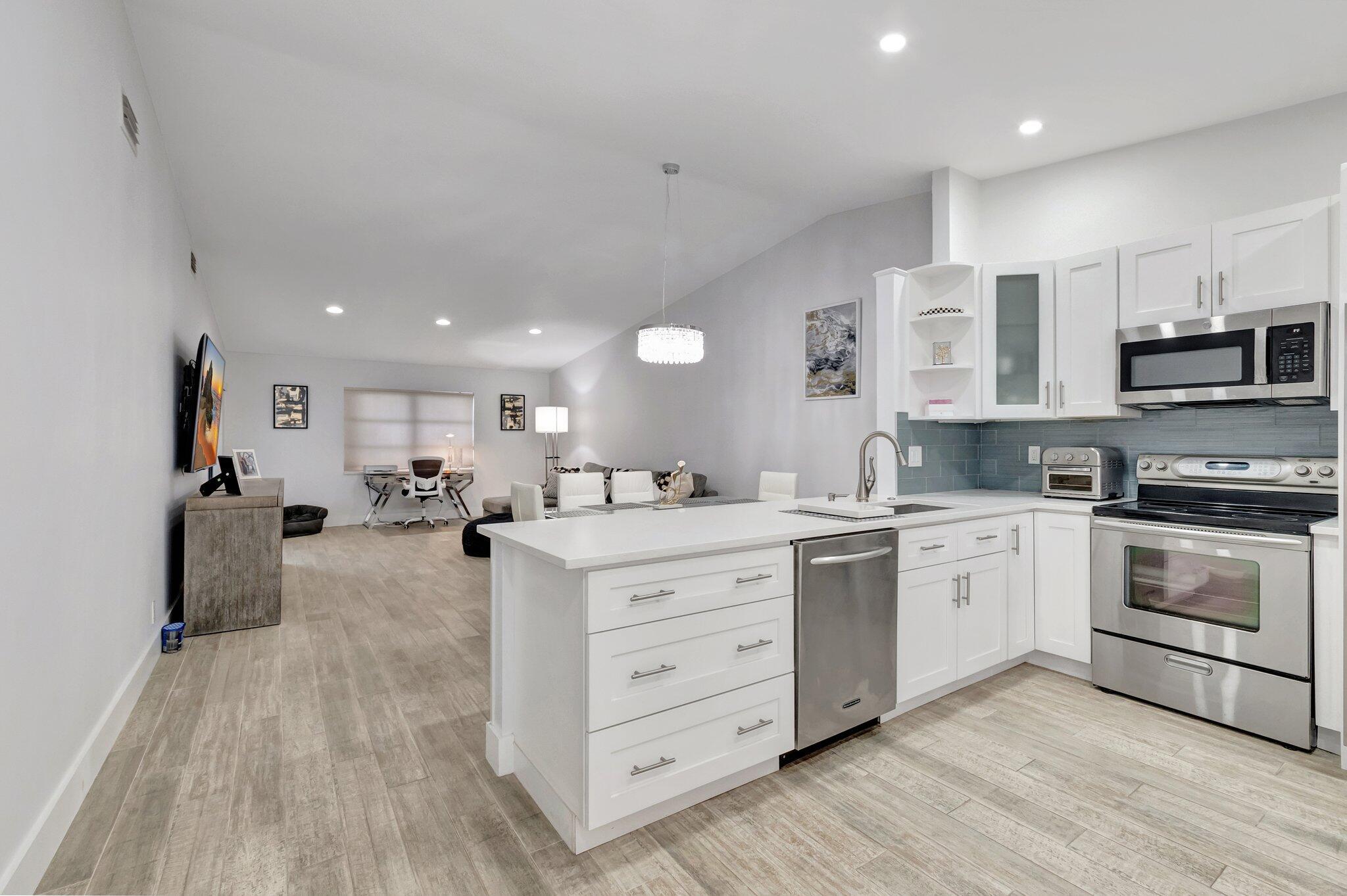 6268 Kings Gate Circle