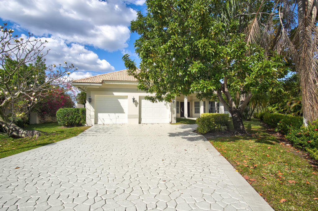 Boca Raton Sailing & Racquet Club - Residential