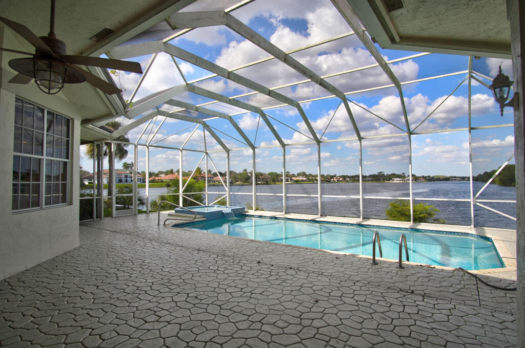Boca Raton Sailing & Racquet Club - Residential
