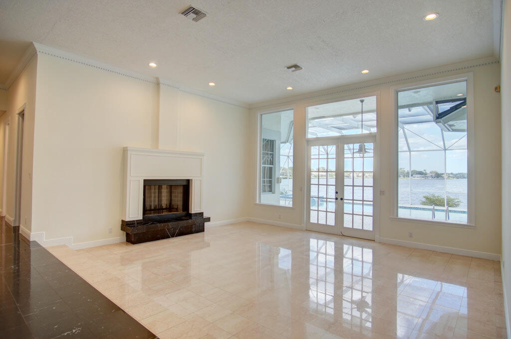 Boca Raton Sailing & Racquet Club - Residential