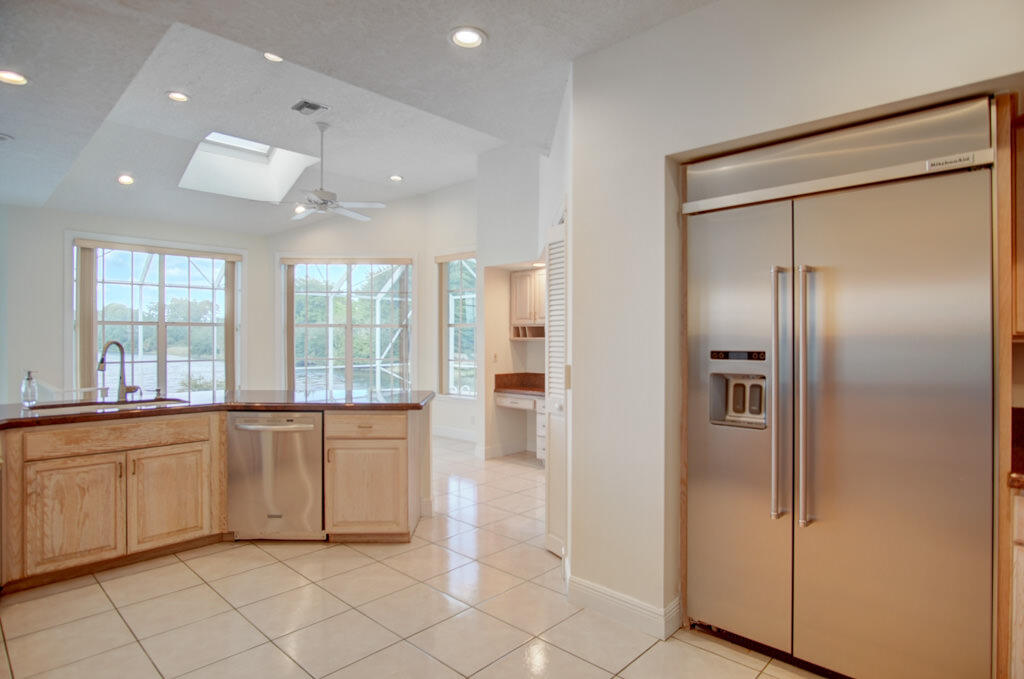 Boca Raton Sailing & Racquet Club - Residential