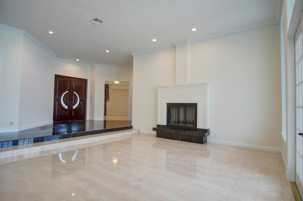 Boca Raton Sailing & Racquet Club - Residential
