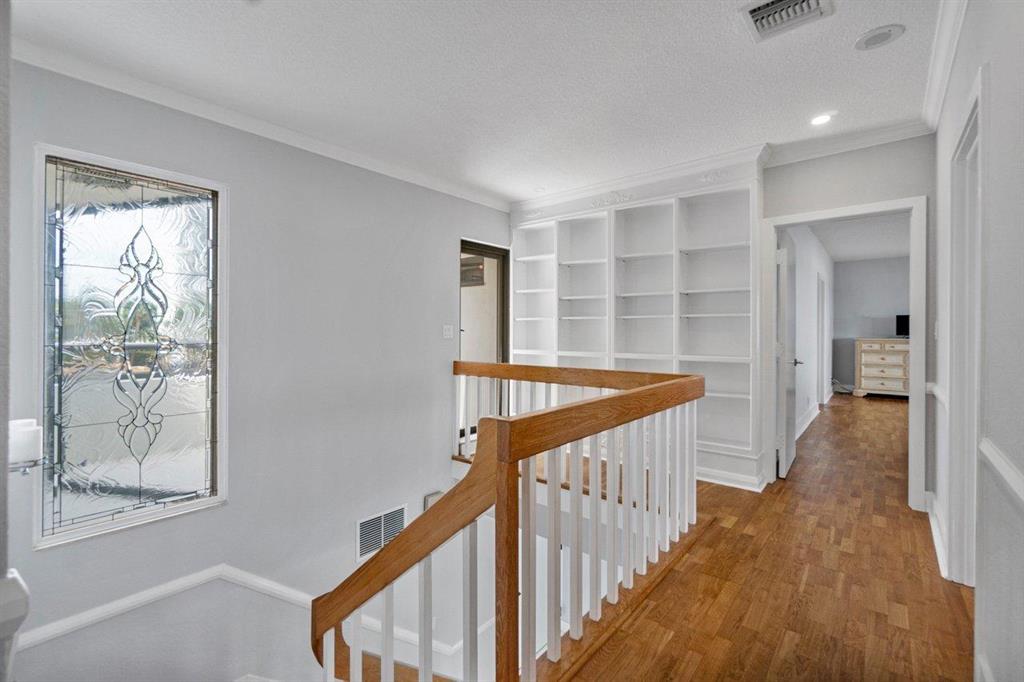 OLD PORT COVE LAKE POINT TOWER CONDO - Residential