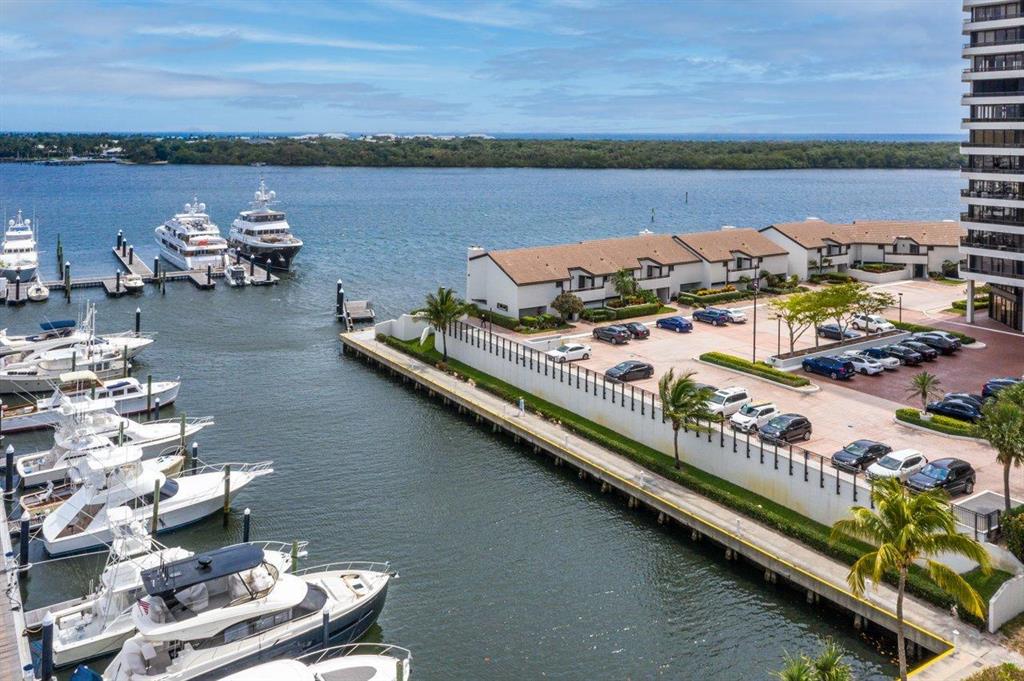 OLD PORT COVE LAKE POINT TOWER CONDO - Residential