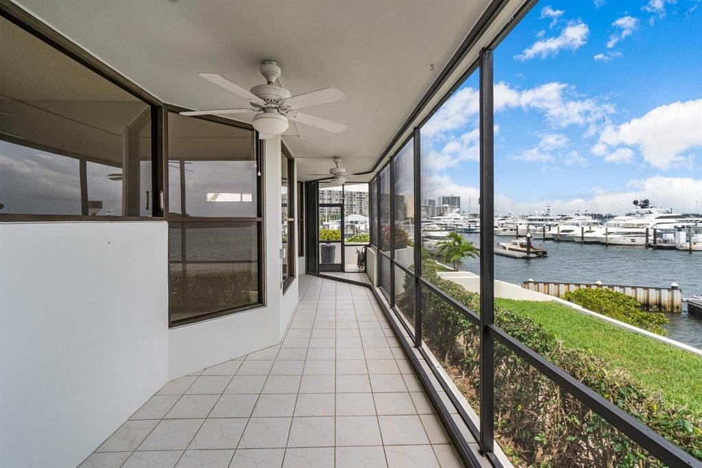 OLD PORT COVE LAKE POINT TOWER CONDO - Residential