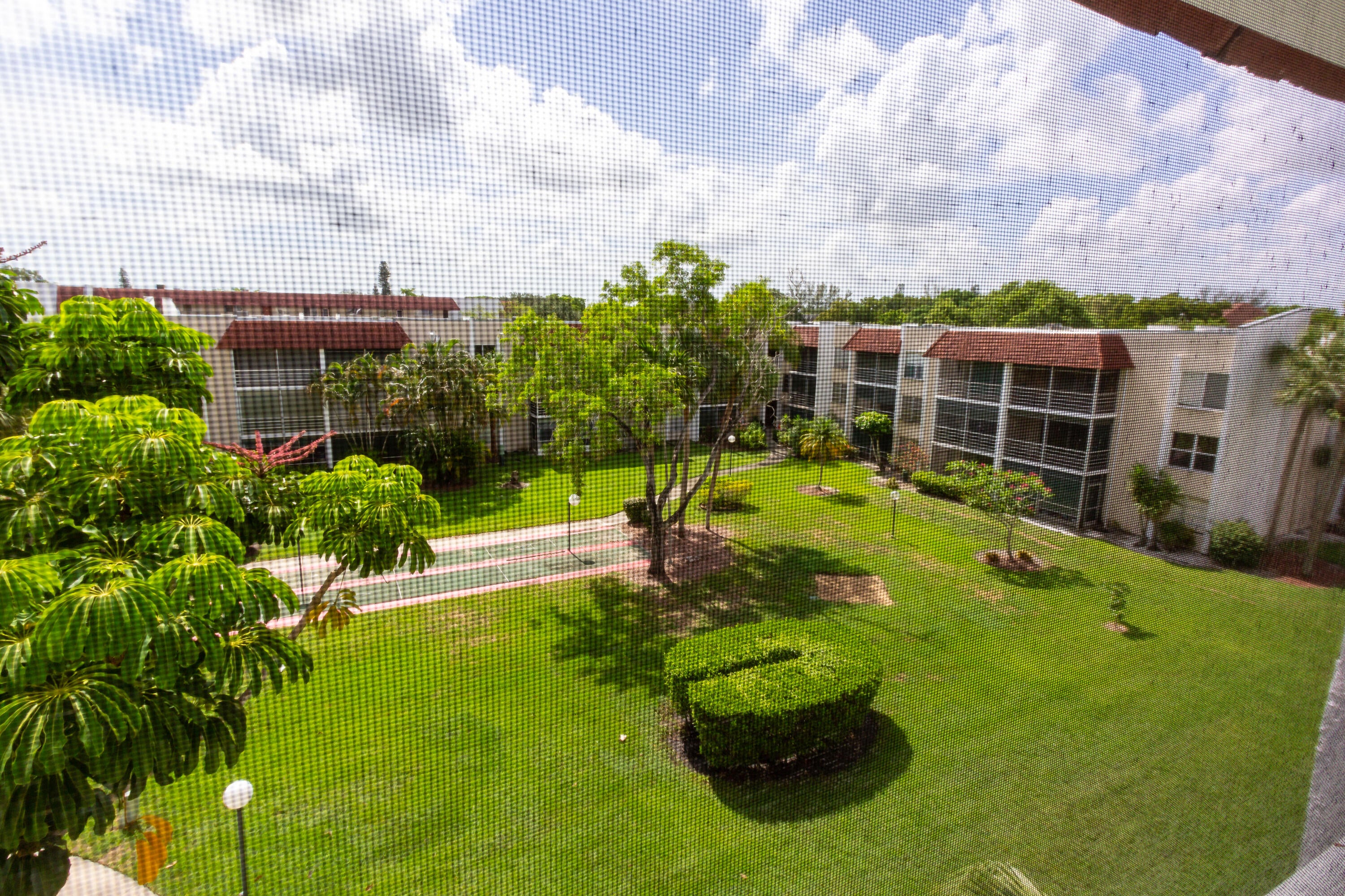 3531 Inverrary Drive H406