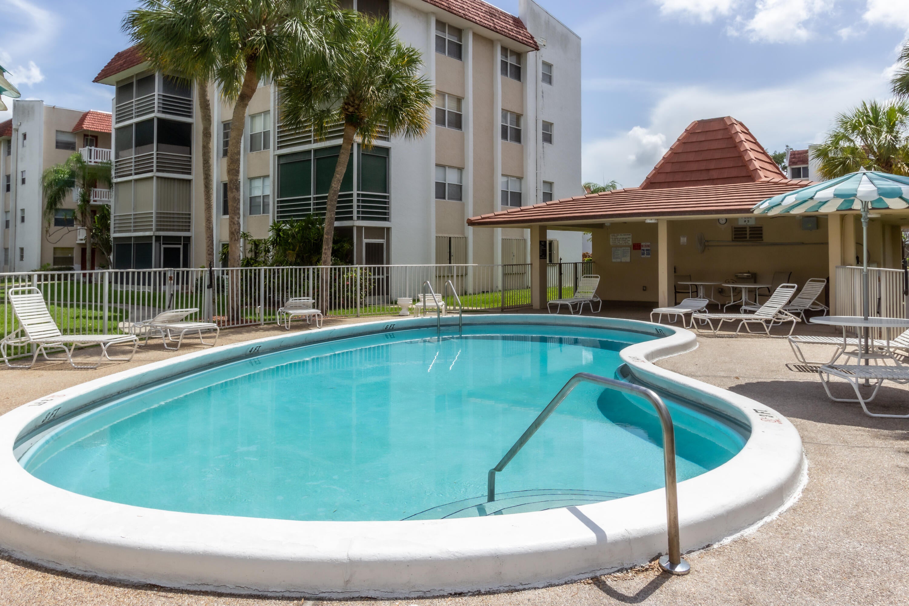3531 Inverrary Drive H406