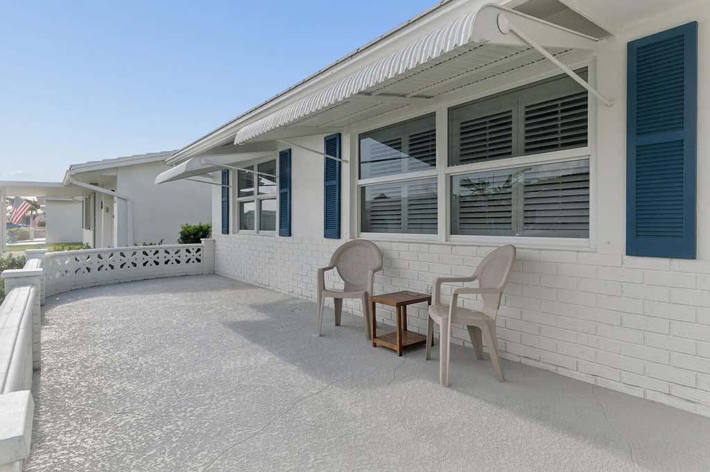 Photo of 2084 SW 13th Terrace, Boynton Beach, FL 33426 (MLS # B26064619)