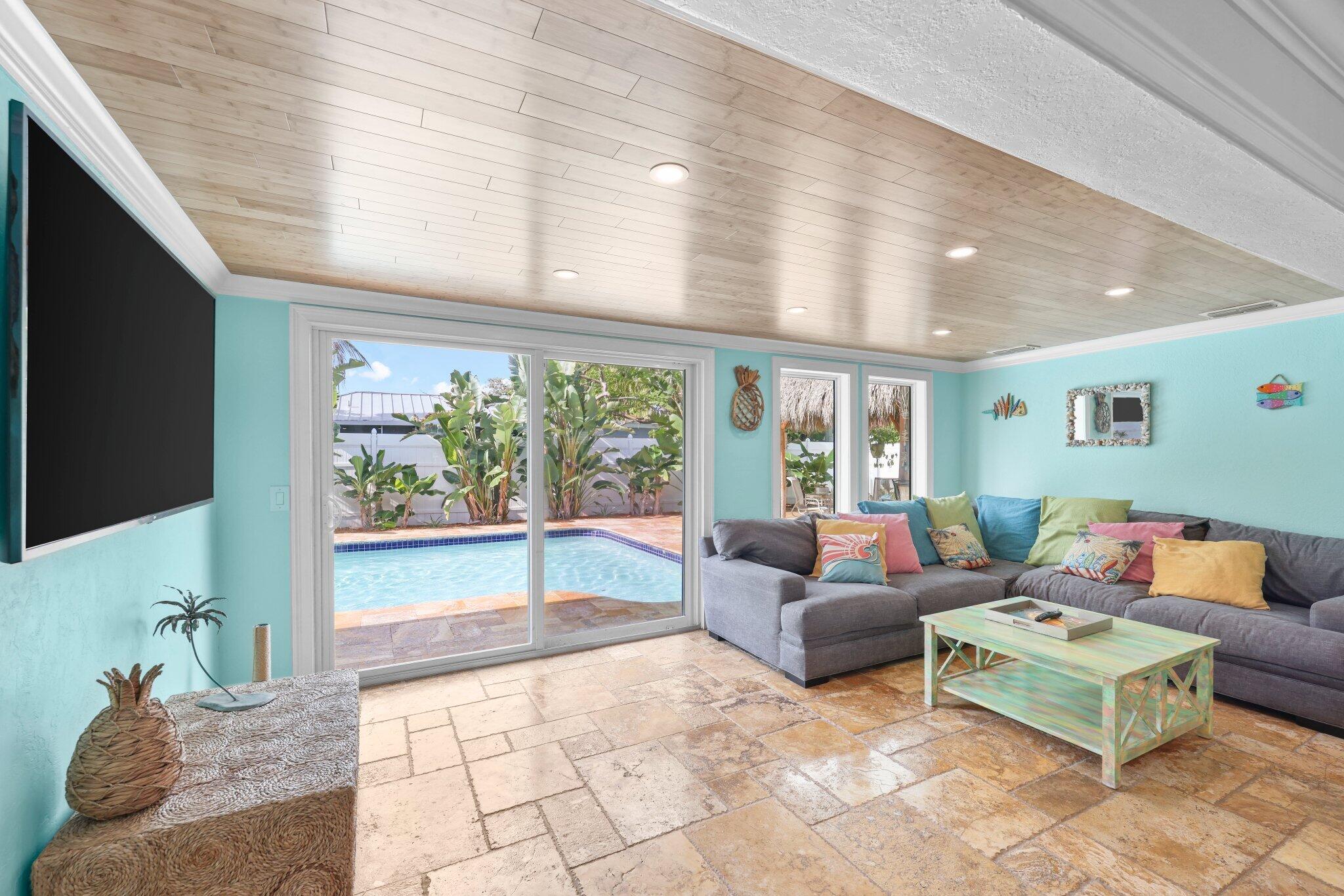 BOCA RATON SQUARE UNIT 1 - Residential