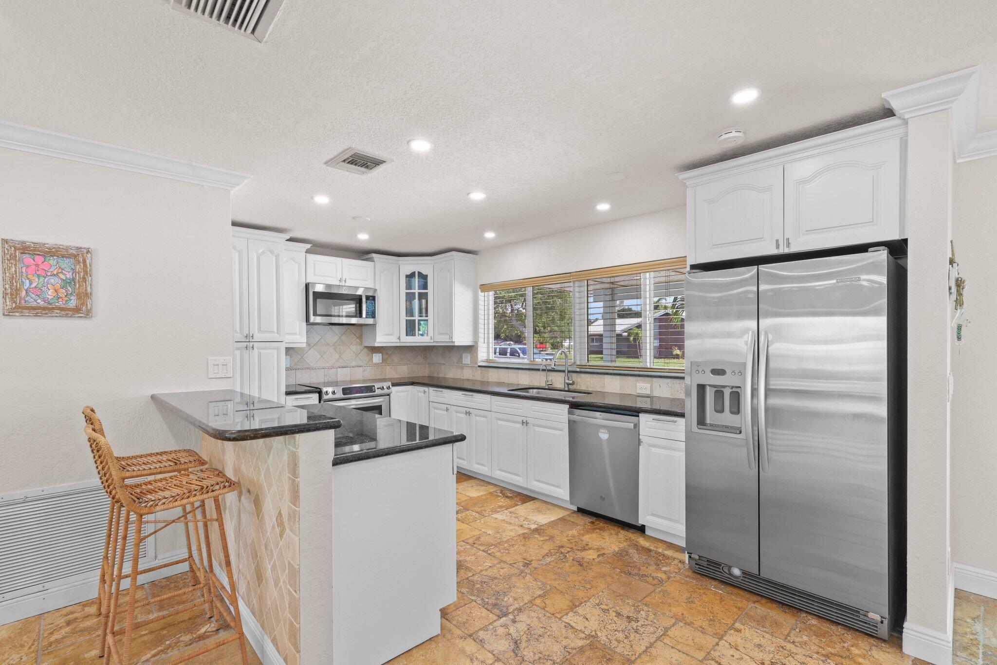 BOCA RATON SQUARE UNIT 1 - Residential