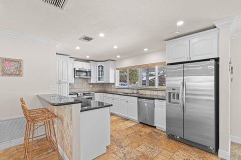 Tiny photo for 1082 SW 3rd Street, Boca Raton, FL 33486 (MLS # B26033070)