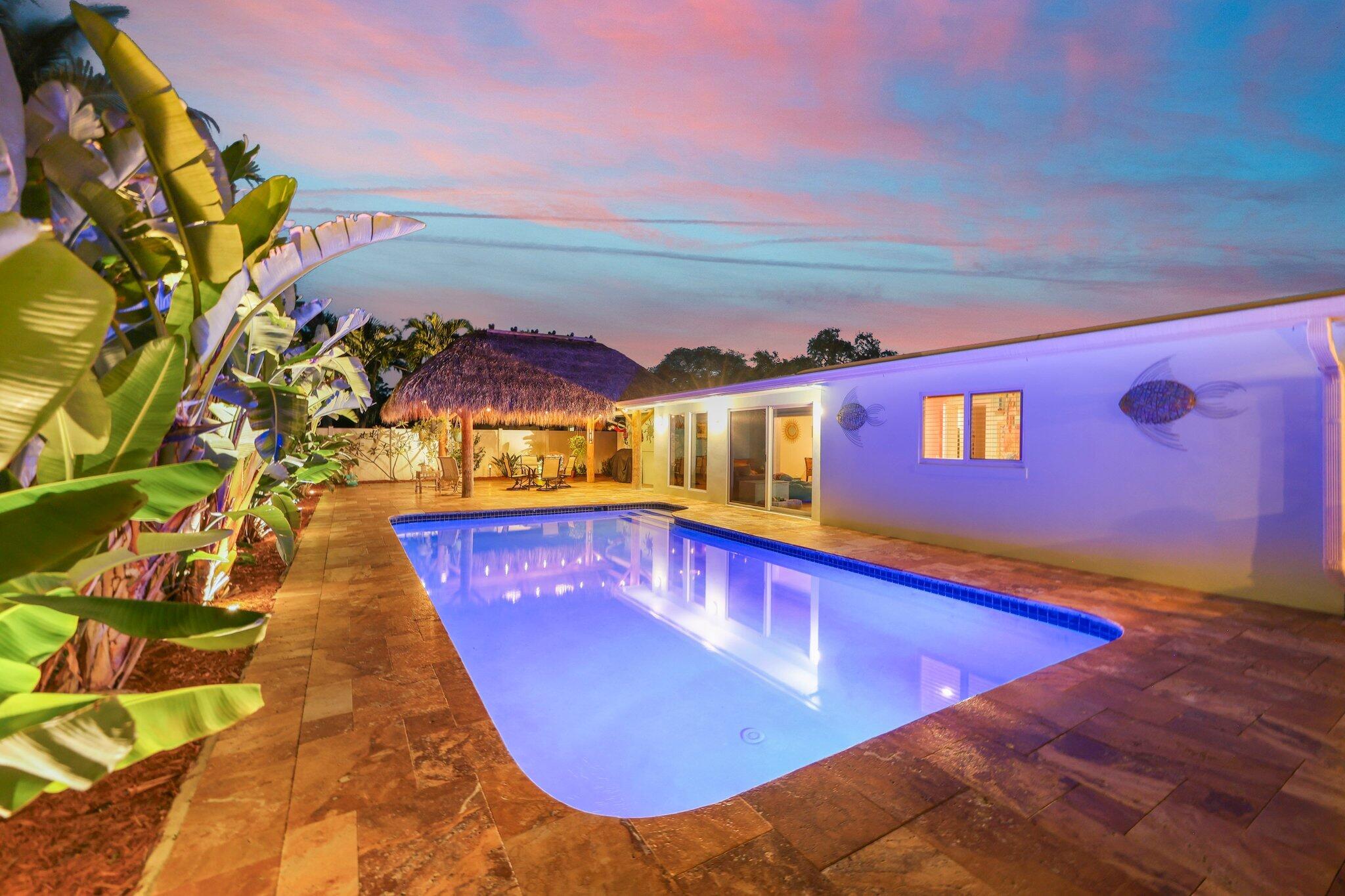 1082 SW 3rd Street, Boca Raton, FL, 33486/$899,000 2 1082 SW 3rd Street