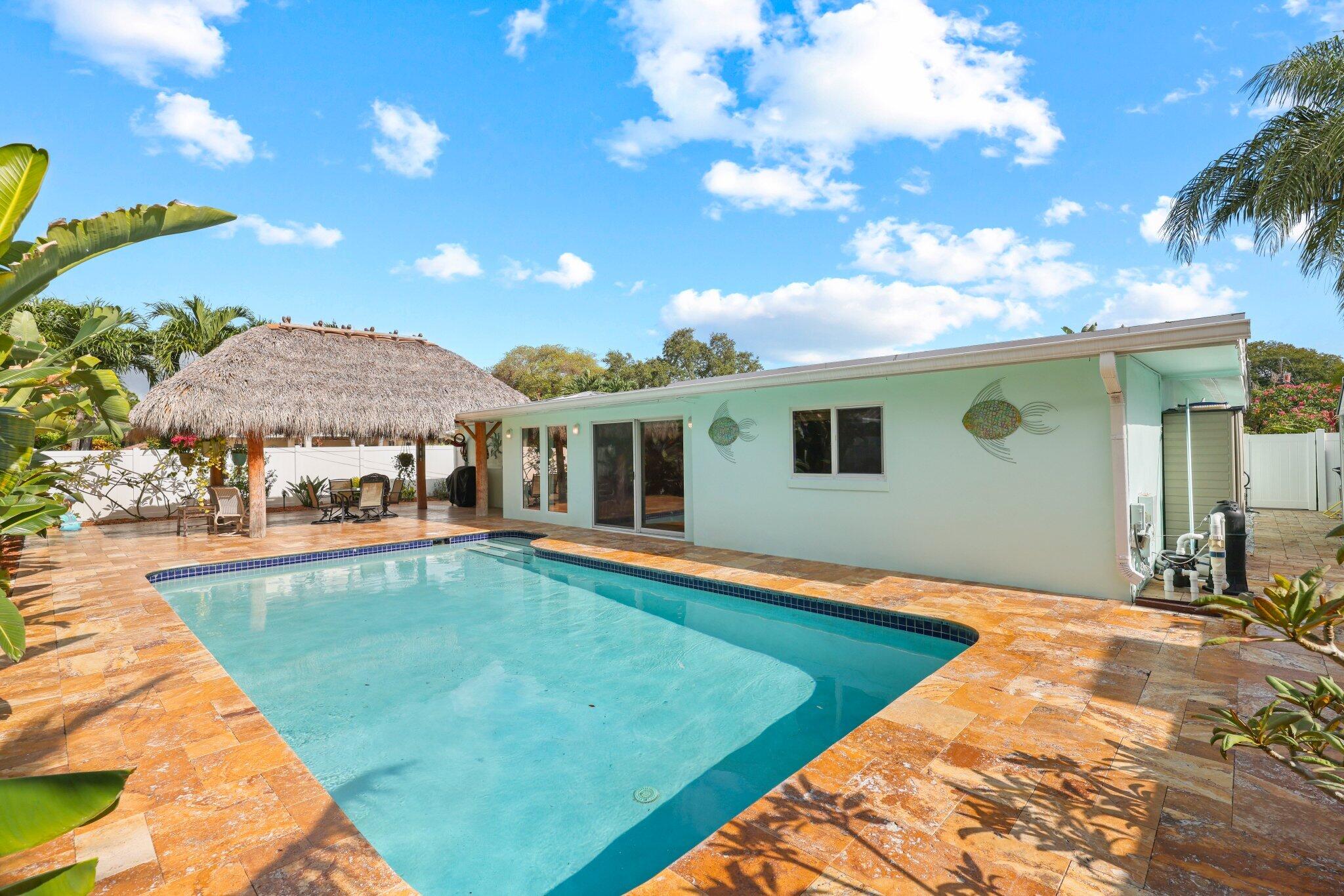 BOCA RATON SQUARE UNIT 1 - Residential