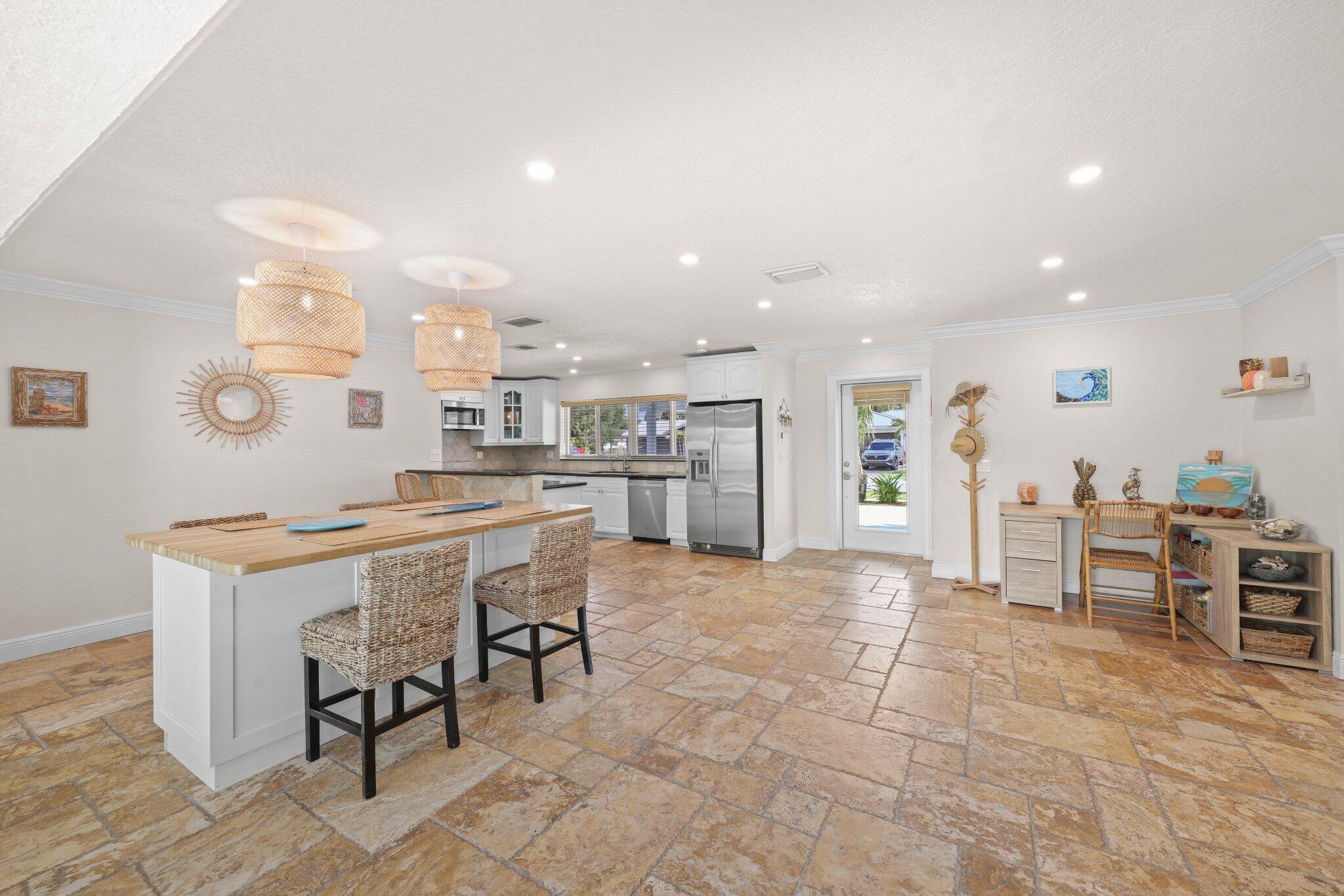 BOCA RATON SQUARE UNIT 1 - Residential