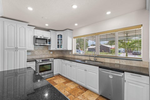 Tiny photo for 1082 SW 3rd Street, Boca Raton, FL 33486 (MLS # B26033070)
