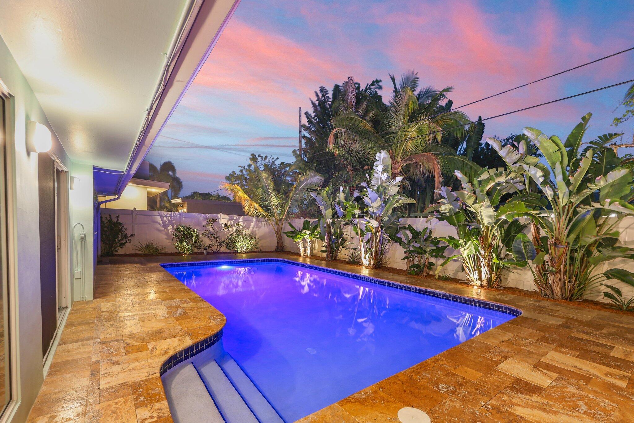 BOCA RATON SQUARE UNIT 1 - Residential