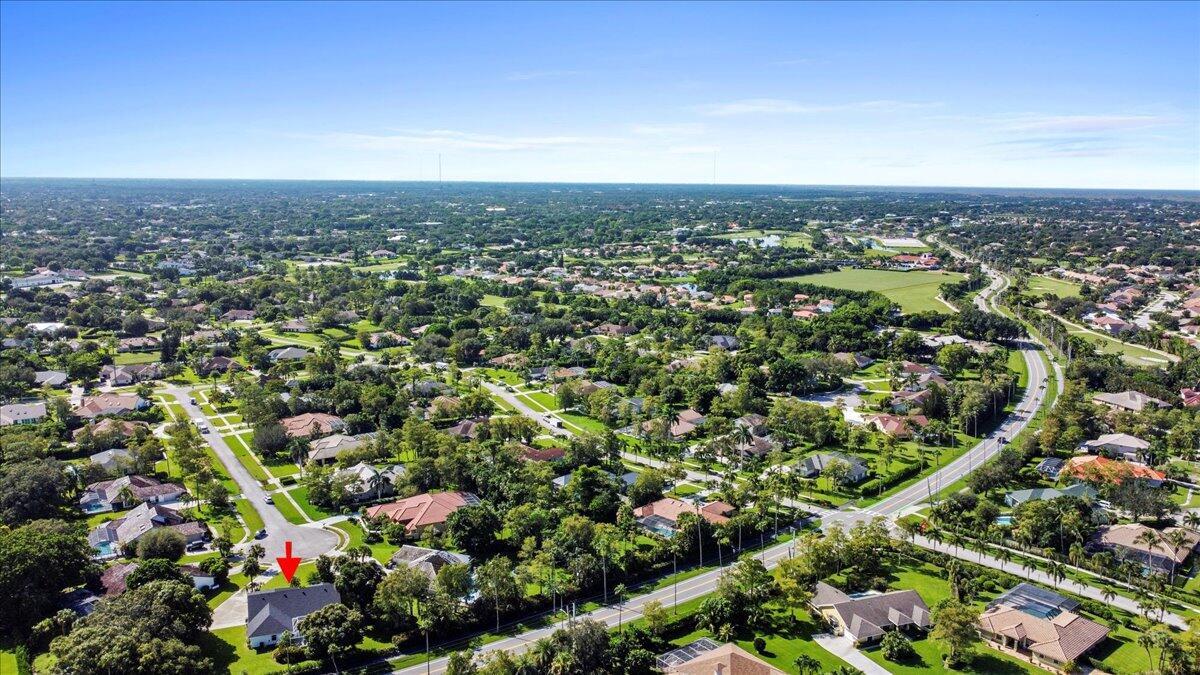 MEADOW WOOD OF THE LANDINGS AT WELLINGTO - Residential Lease