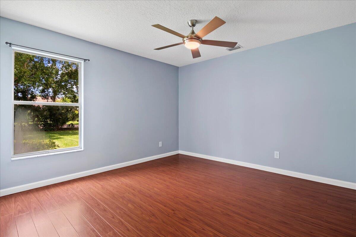 MEADOW WOOD OF THE LANDINGS AT WELLINGTO - Residential Lease