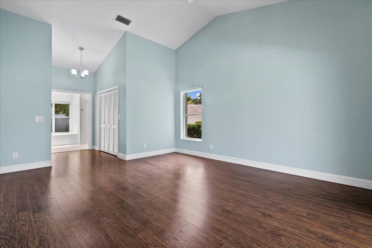 MEADOW WOOD OF THE LANDINGS AT WELLINGTO - Residential Lease