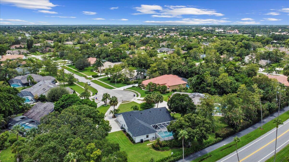 MEADOW WOOD OF THE LANDINGS AT WELLINGTO - Residential Lease