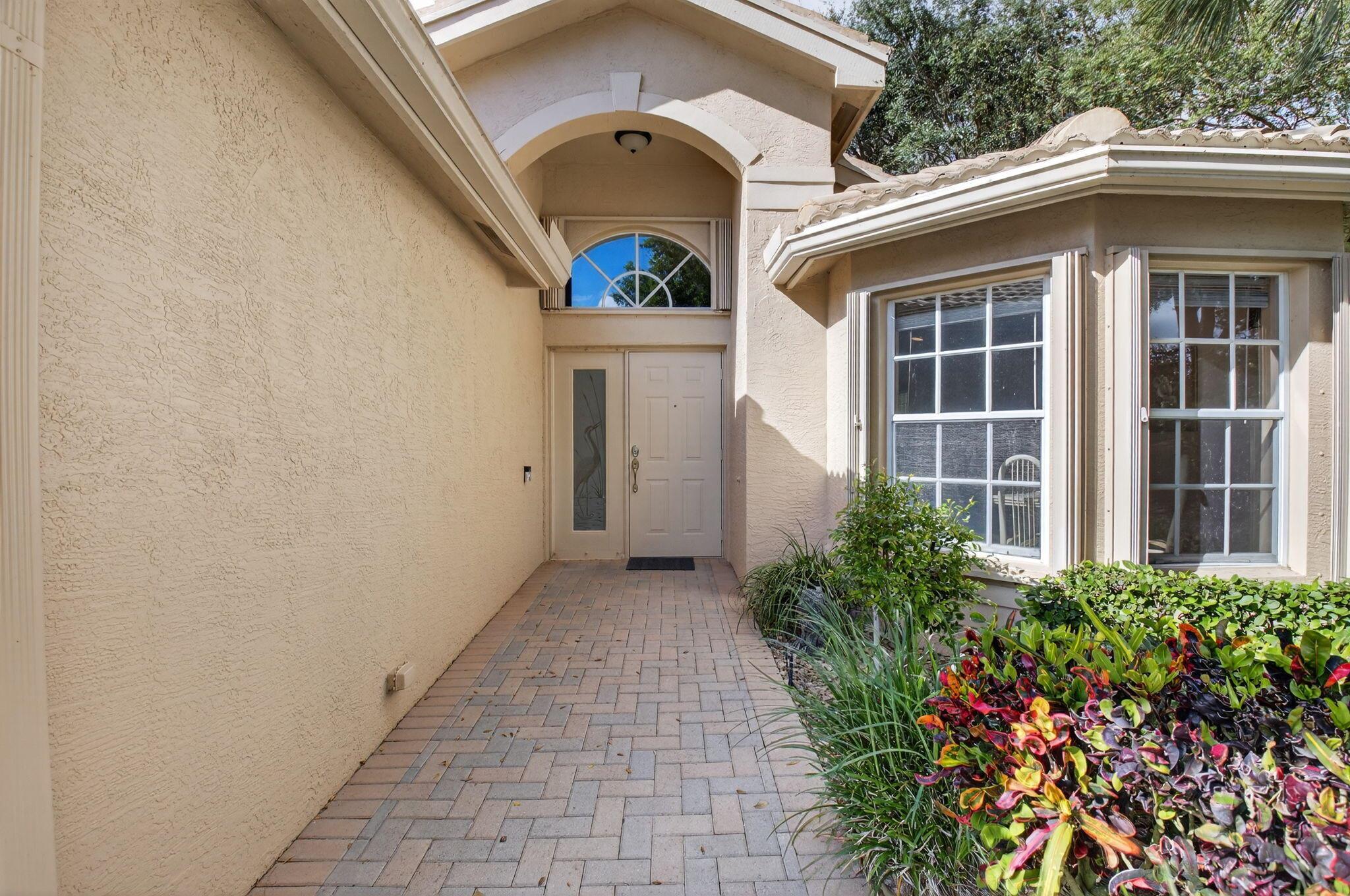 VALENCIA PALMS 1 - Residential