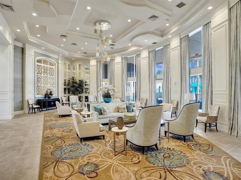 VALENCIA PALMS 1 - Residential