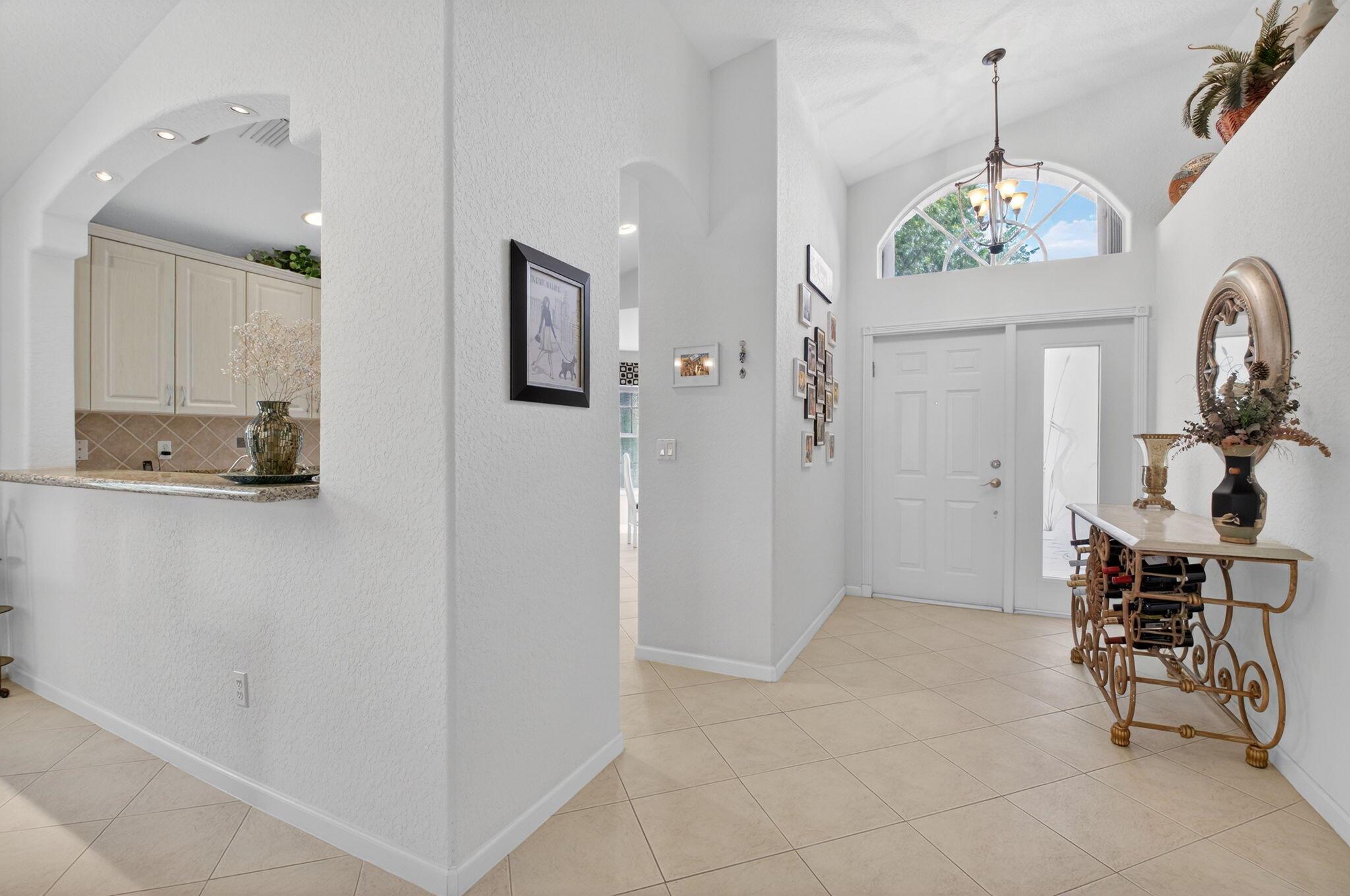 VALENCIA PALMS 1 - Residential