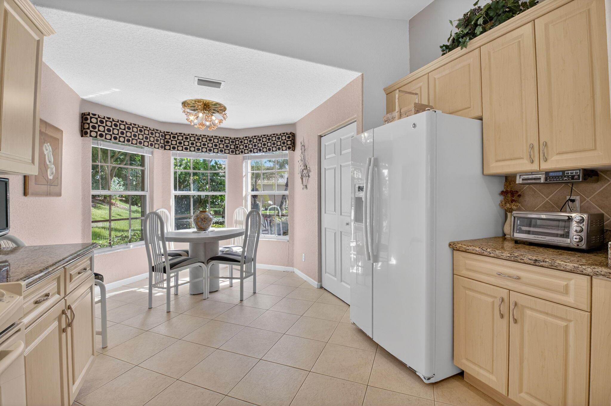 VALENCIA PALMS 1 - Residential