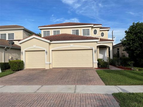 15320 Laguna Hills Dr Fort Myers FL 33908