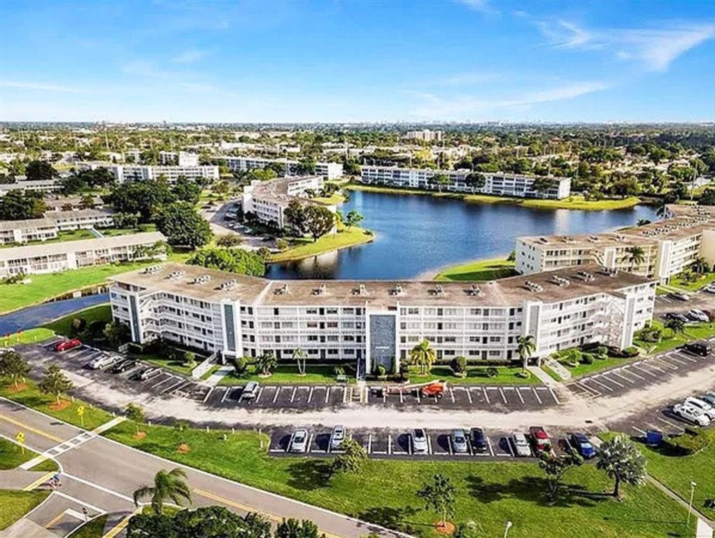 Century Village East - Residential