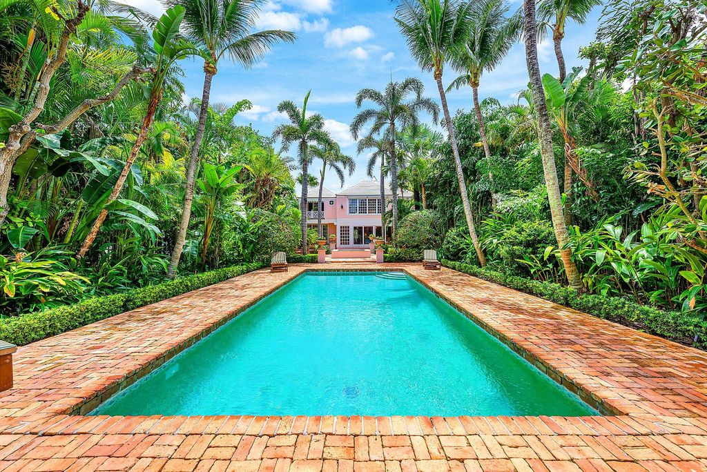 Photo of 406 N Ocean Boulevard, Delray Beach, FL 33483 (MLS # B26041273)