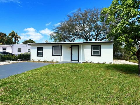 1313 NW 11th Place Fort Lauderdale FL 33311