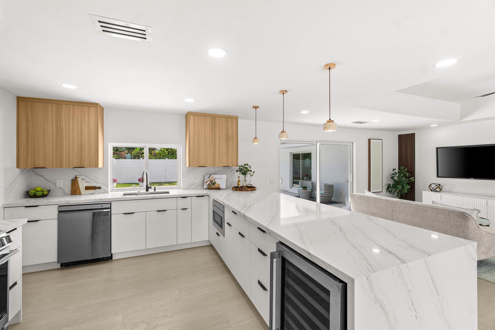 FOREST HILLS - Residential