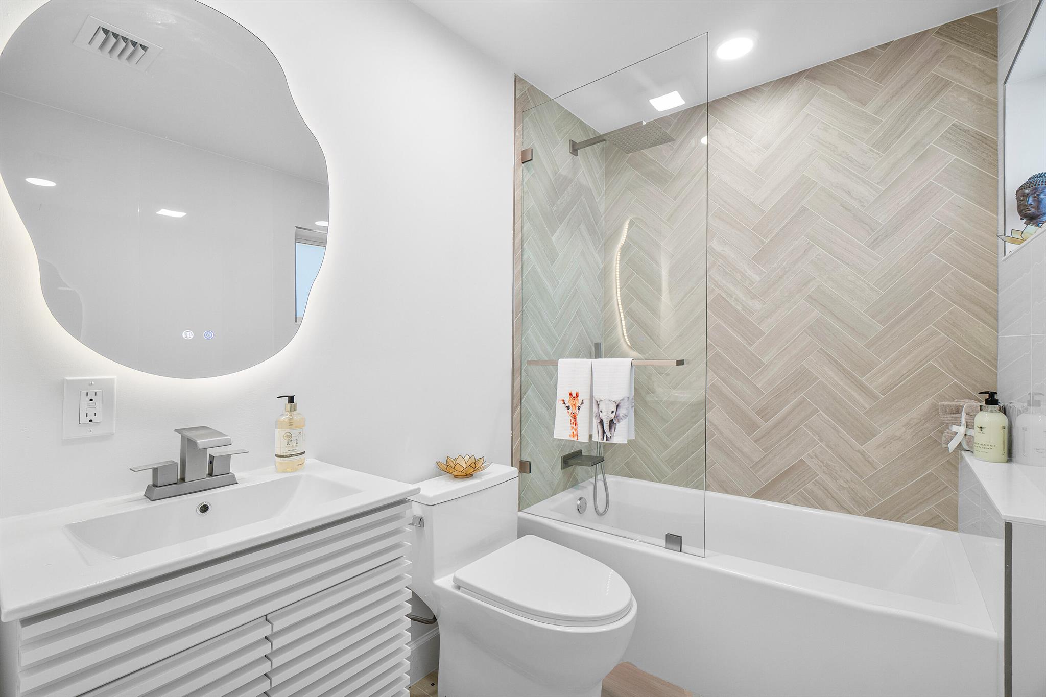 FOREST HILLS - Residential