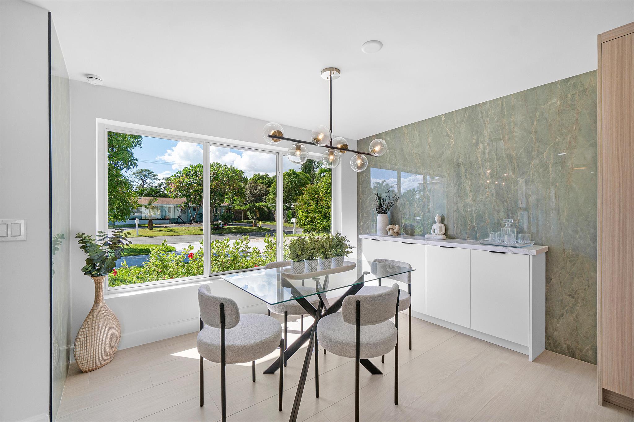 FOREST HILLS - Residential