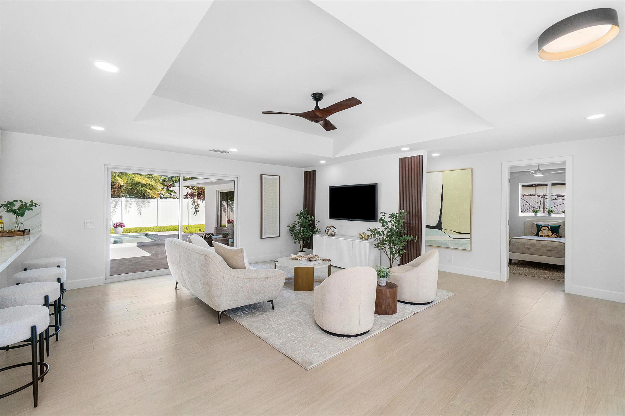 FOREST HILLS - Residential